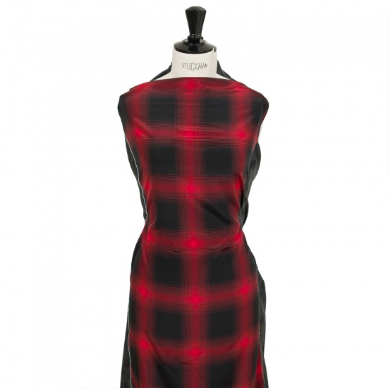 5504 - Buffalo Silk /Mannequin
